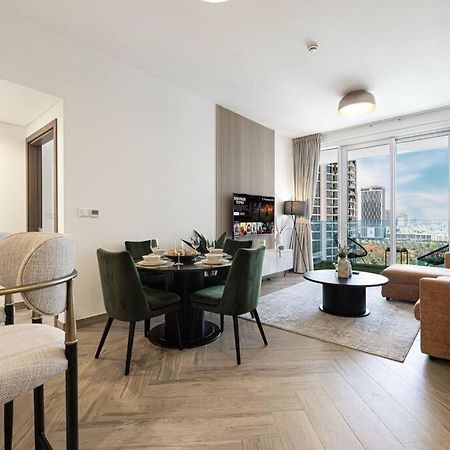 Chic 2 Bed Near Trade Centre With 5 Star Amenities Lägenhet Dubai Exteriör bild