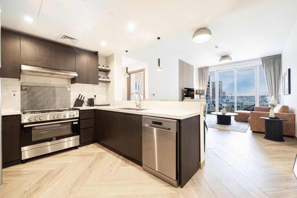 Chic 2 Bed Near Trade Centre With 5 Star Amenities Lägenhet Dubai Exteriör bild