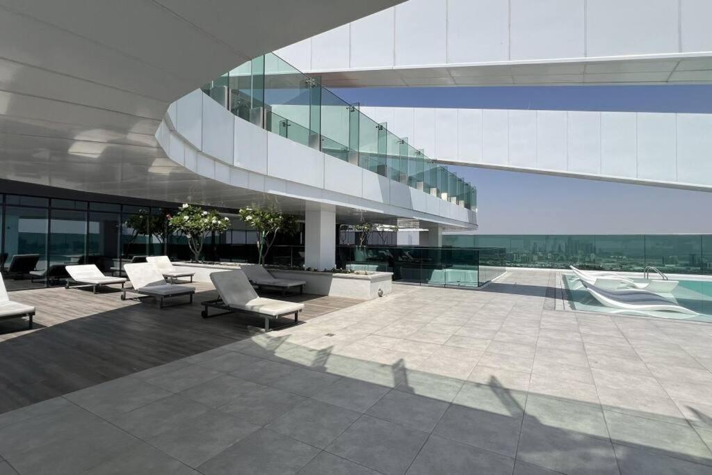 Chic 2 Bed Near Trade Centre With 5 Star Amenities Lägenhet Dubai Exteriör bild