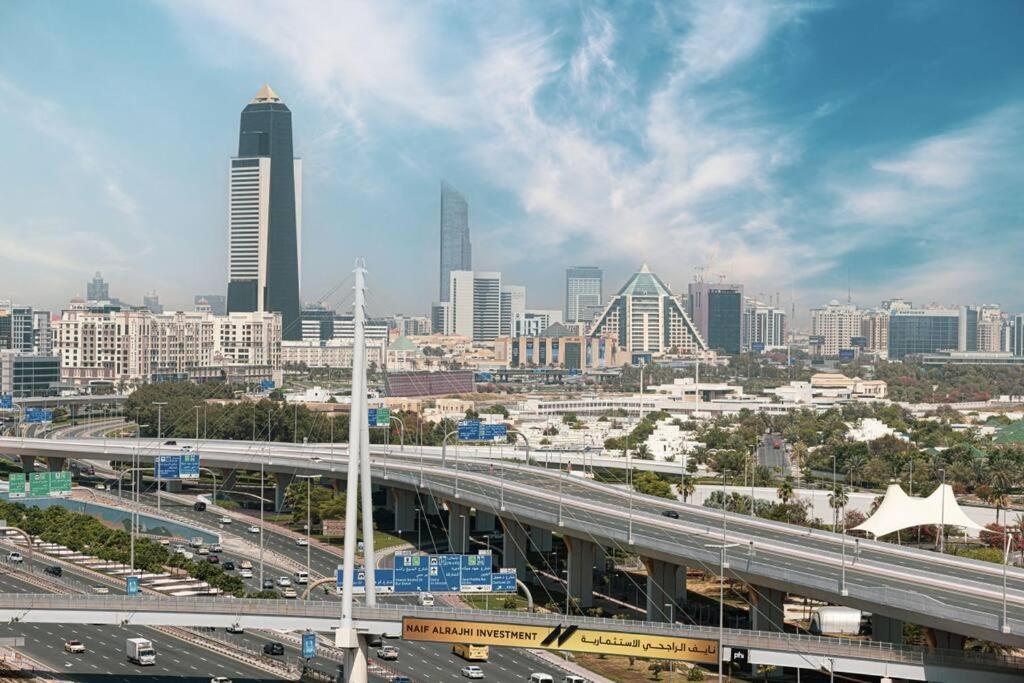 Chic 2 Bed Near Trade Centre With 5 Star Amenities Lägenhet Dubai Exteriör bild